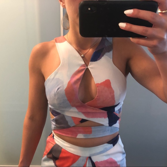 PREM THE LABEL CROP TOP - Picture 6 of 6